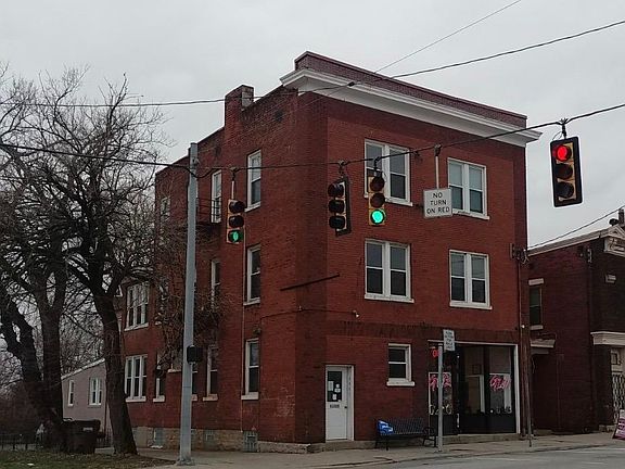 2nd image of 4401 Glenway Ave #3
