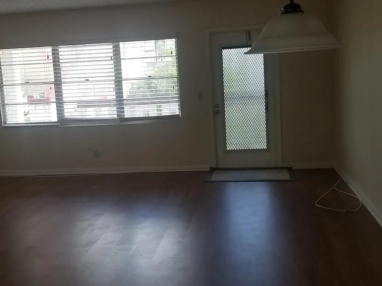 68 Fanshaw Way #B — Photo 10