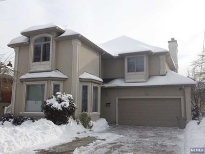 1126 Abbott Blvd, Fort Lee, NJ, 07024