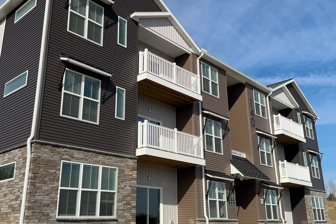 Exterior of Briar Ridge Commons