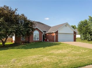 120 Elm St, Centerton, AR 72719