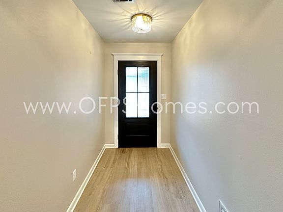 4th image of 4539 Parkwood Ln E