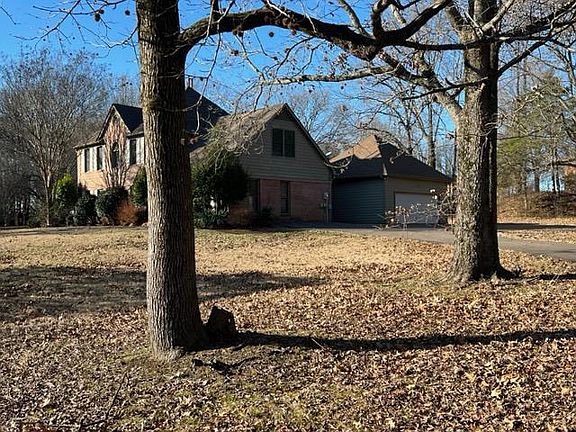2nd image of 1430 Sherwood Ln