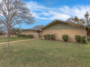 4705 Westlake Dr, Fort Worth, TX 76132