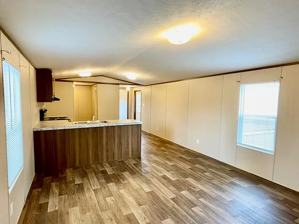 2 bed, 840 sqft, $1,095 — Photo 3
