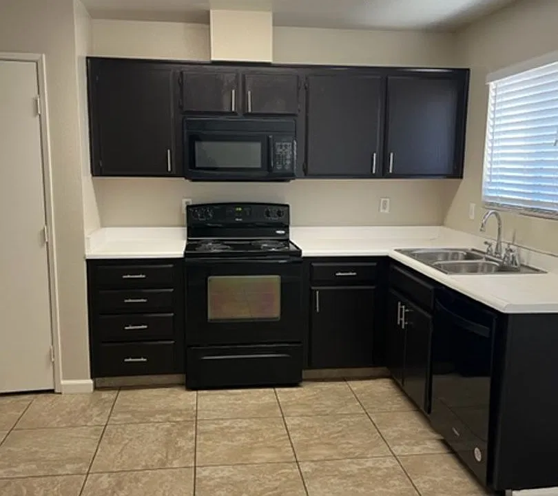 3210 Brookfield Loop #D