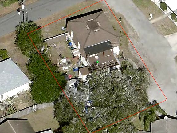 2nd image of 165 14th St