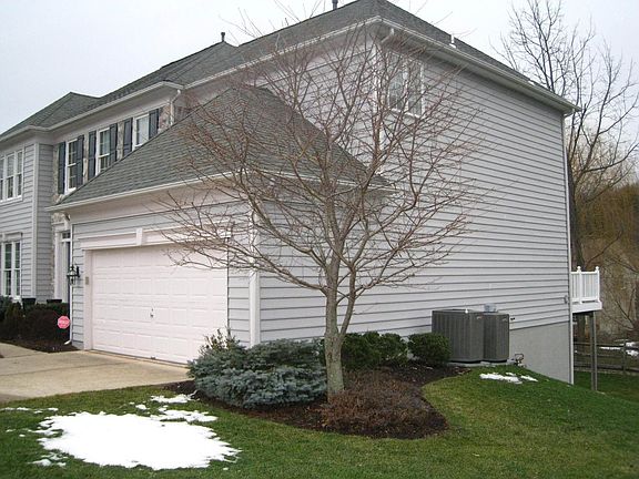 Front Exterior 2 car garage