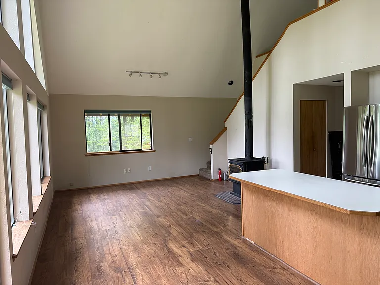 161 Stuart Ridge Rd — Photo 4