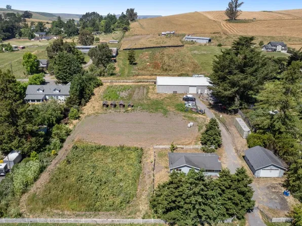 6370 Bloomfield Road, Petaluma, CA 94952
