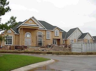 1301 Pine Rdg, Midwest City, OK 73110