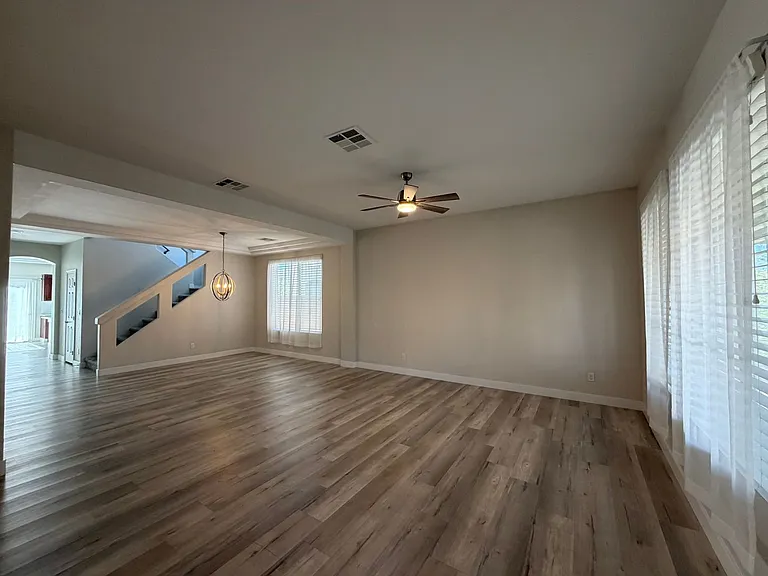 8542 Windsor Run St — Photo 5