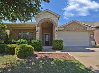 2020 Carriage Rd, Heartland, TX 75126