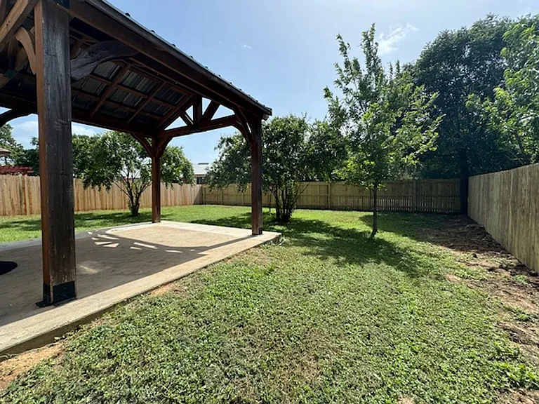 4713 Castleman Dr — Photo 22