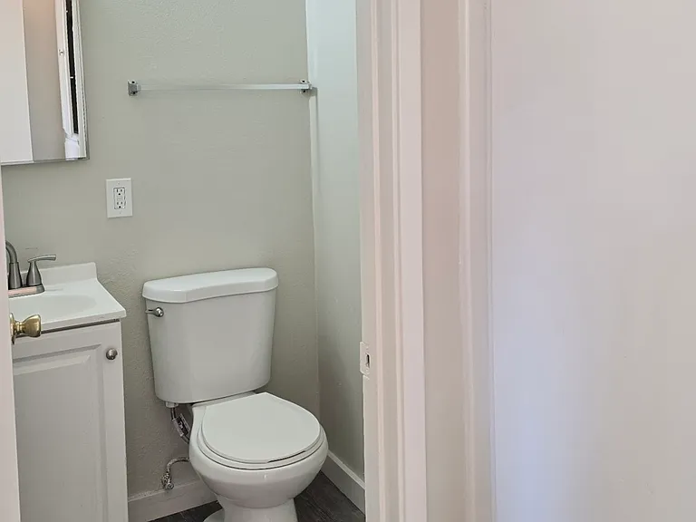 Lampson Park Homes — Photo 7