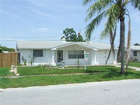1st image of 1201 Royalwood Dr
