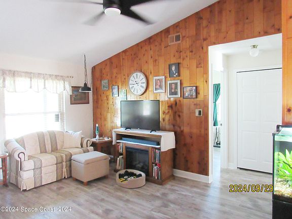 3rd image of 4473 Olympic Dr