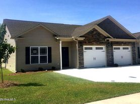2301 Sweet Bay Dr, Greenville, NC