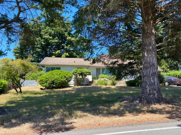 232 SW 192nd St, Seattle, WA 98166