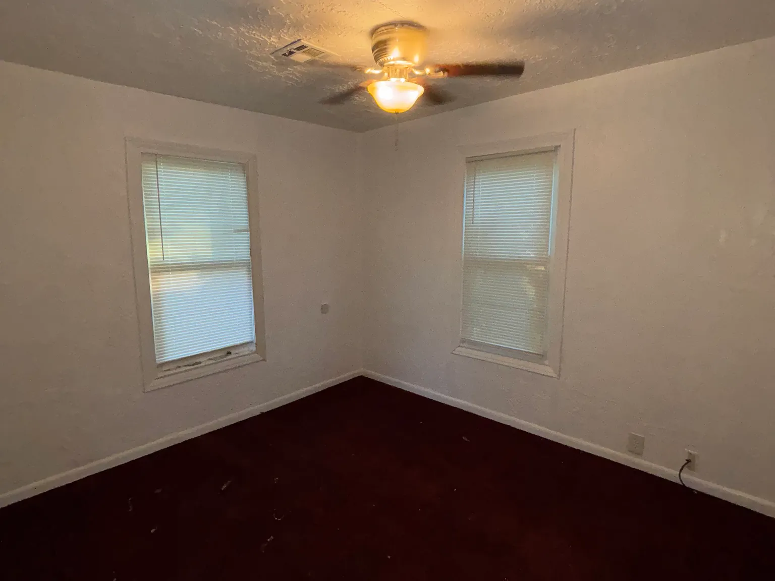 2 bed, 1000 sqft, $800 — Photo 1