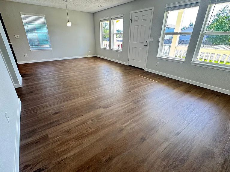 119 N 29th Pl — Photo 8