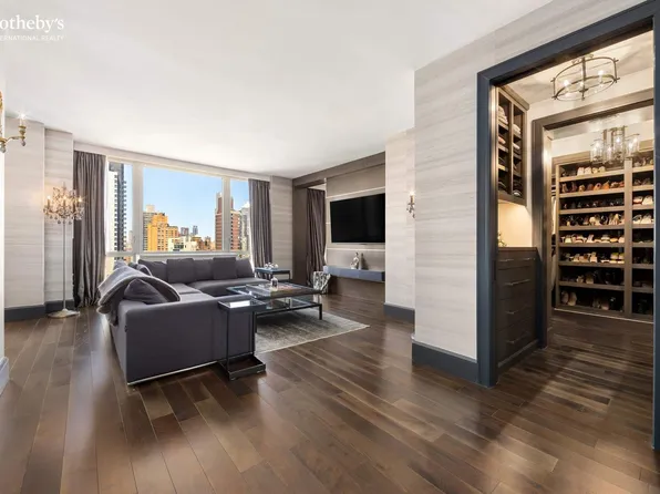 401 East 60th Street image 6 of 10