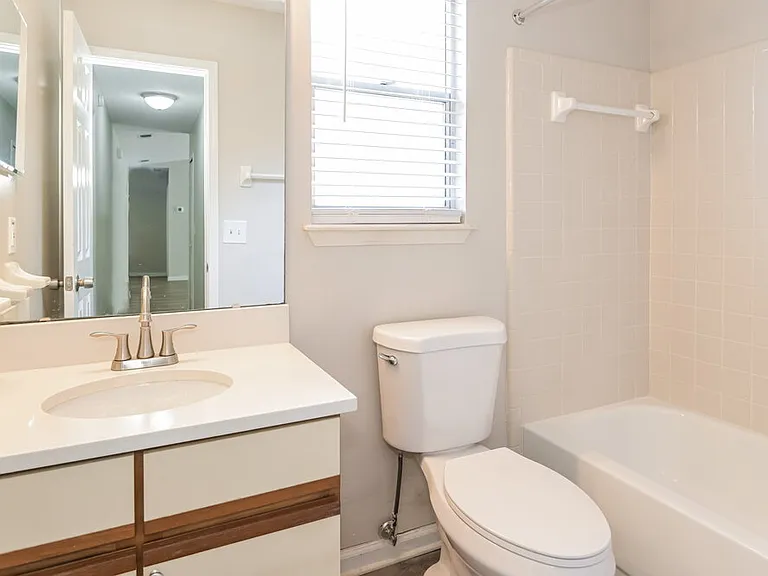 11846 Marabou Ct N — Photo 15