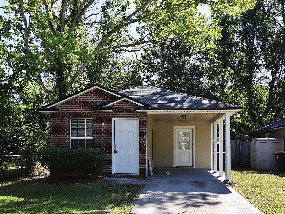 1st image of 1323 Pangola Dr