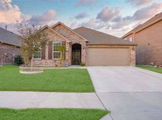 1056 Pinnacle Breeze Dr, Haslet, TX 76052