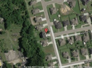 2909 Oakwood Dr, Brenham, TX 77833