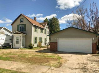 118 Bessemer St, Ishpeming, MI 49849