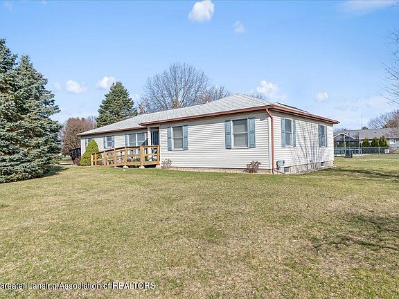 2nd image of 1021 Eaton Green Dr