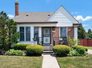8220 Hartwell St, Detroit, MI 48228