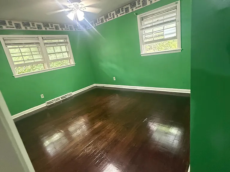 1006 McDowell Dr — Photo 15