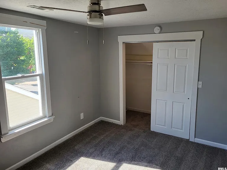 718 Adams St — Photo 2