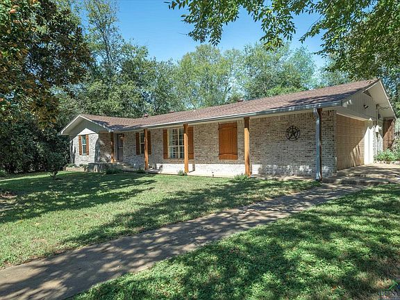 3rd image of 1003 Bazzell Dr