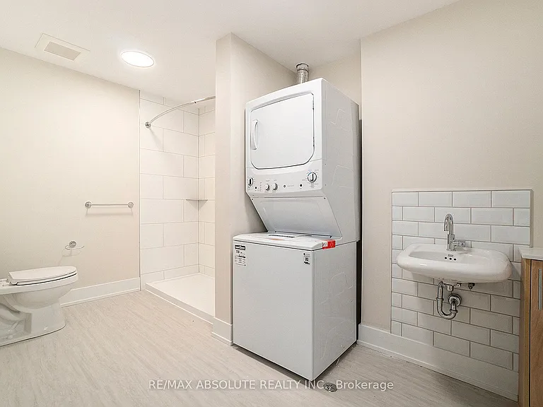 12B Thomas St S #310 — Photo 12