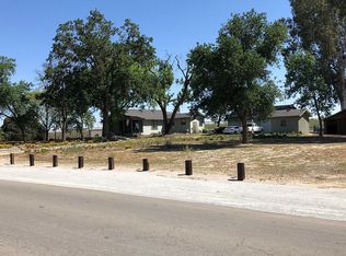 21246 S Cedar Ave, Laton, CA