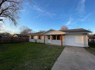 305 Washington Ave, Oktaha, OK 74450