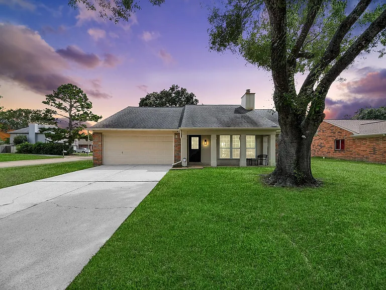 22638 Powell House Ln — Photo 1