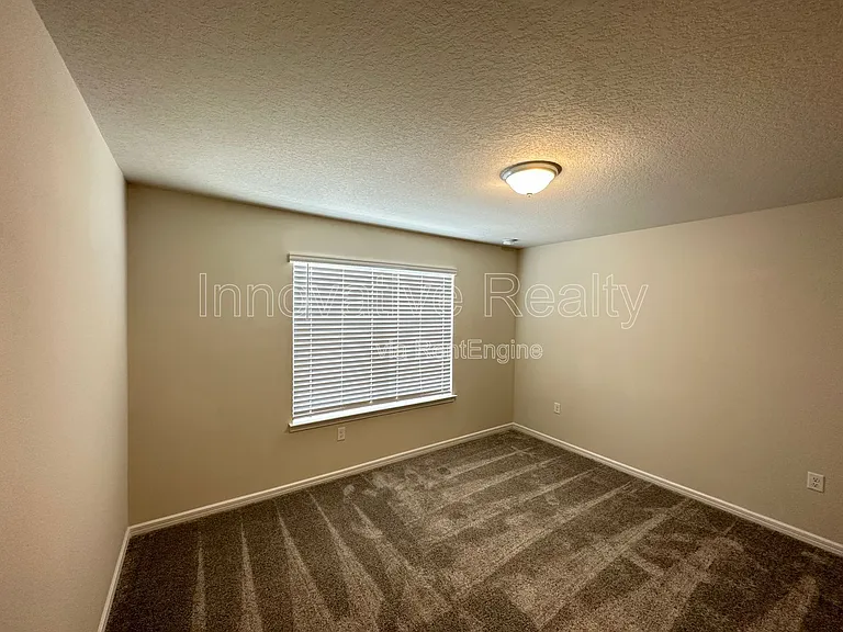 2887 Clever Ln — Photo 12