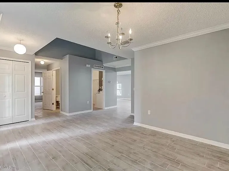 4043 Broad Creek Ln — Photo 4