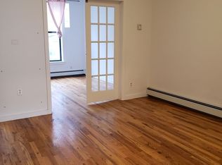 420 Grand St #2A, Brooklyn, NY 11211