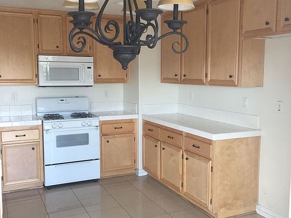 5th image of 26406 Silverado Ct