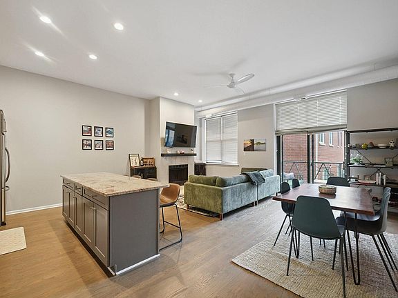 2nd image of 2512 N Bosworth Ave APT 202