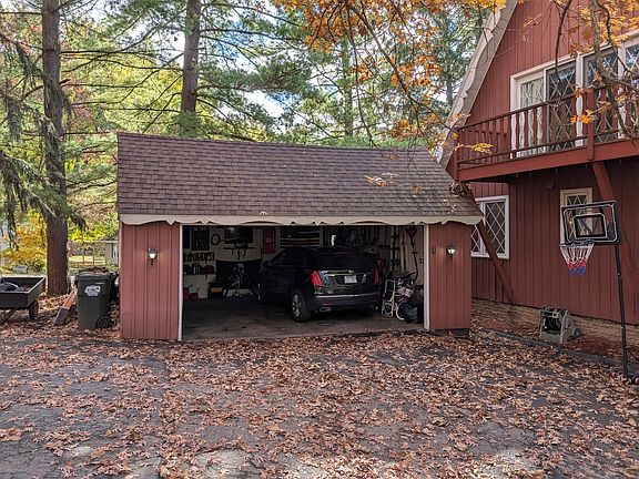 4th image of 1310 Mineral Springs Rd