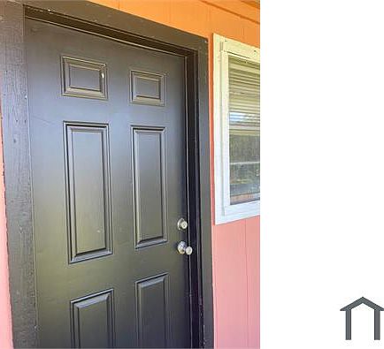 1st image of 905 Campus St #208