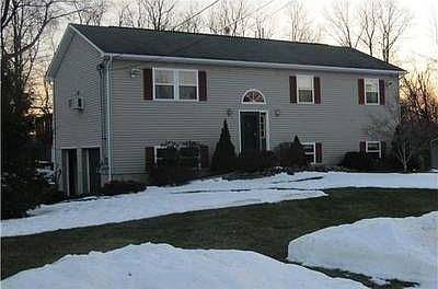 1st image of 19 Celtic Dr
