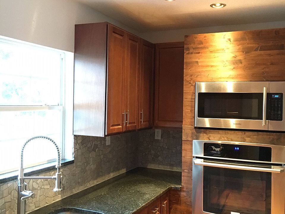 1st image of 219 N Halifax Ave