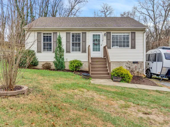 2233 Riverdale Rd SE, Roanoke, VA 24014